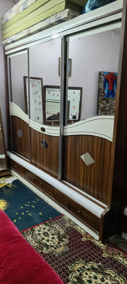 غرفت نوم البيع 8قطه سعر 600وبيهة مجال تصال *********** بغداد
