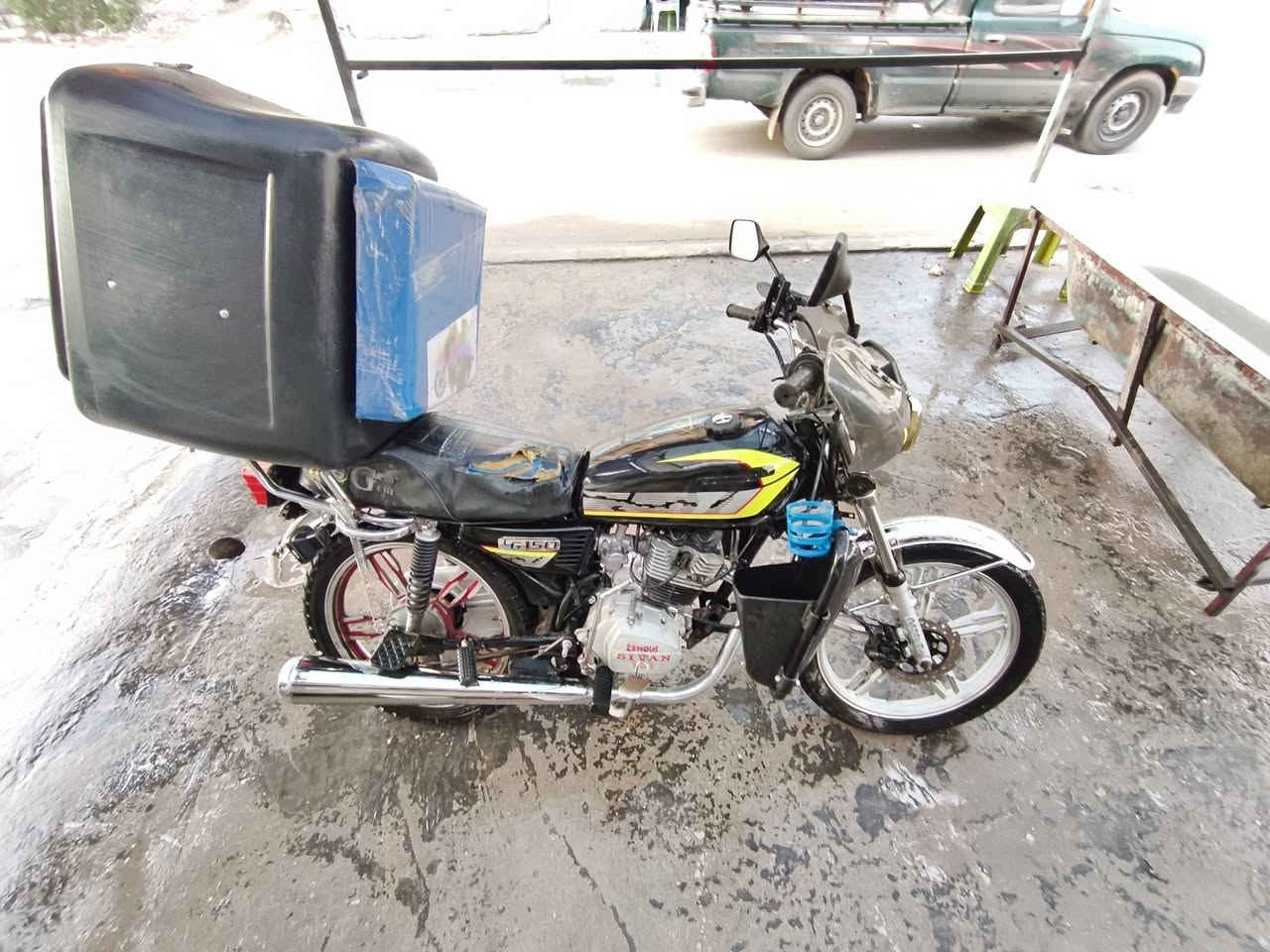 سلام عليكم سيفان مقدس دراجه تخبل ونضيفه وابيعه علا وضعيته برغي مافتح منه موديل 22 بس محدثه شغلاله سلف وهندر بكل وقت اوراق مابيه بس اكفله سرقه وعشائر وتجي تاخذهه من البيت
سبب البيع محتاج فلوس سعر 550 قفل ربع مينزل 
ولمو شراي لايتعبني رحمه لهلكم رقم ***********
