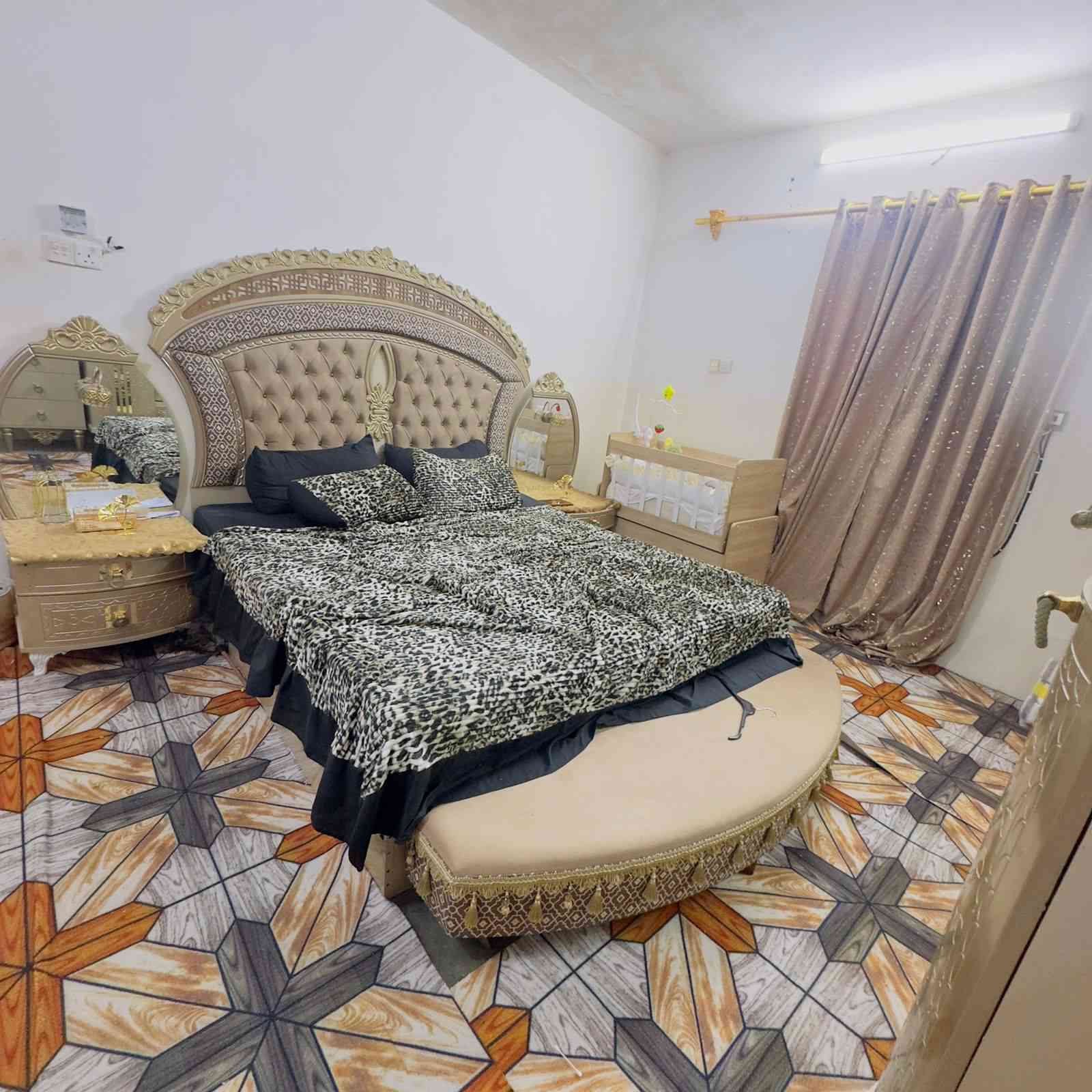غرفة نوم تركي فاخر
نظافة عامة وخشبها تكمه قوي
السعر 750 الف ويه توصيل مجاني
وين ما جنت


**إذا كنت صاحب هذا الإعلان وتريد حذفه لأي سبب، رجاءا أرسل رسالة إلى الدعم الفني**