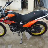 للبيع موتور سلنك سعر 750,000 في مجال رقم 07518425697