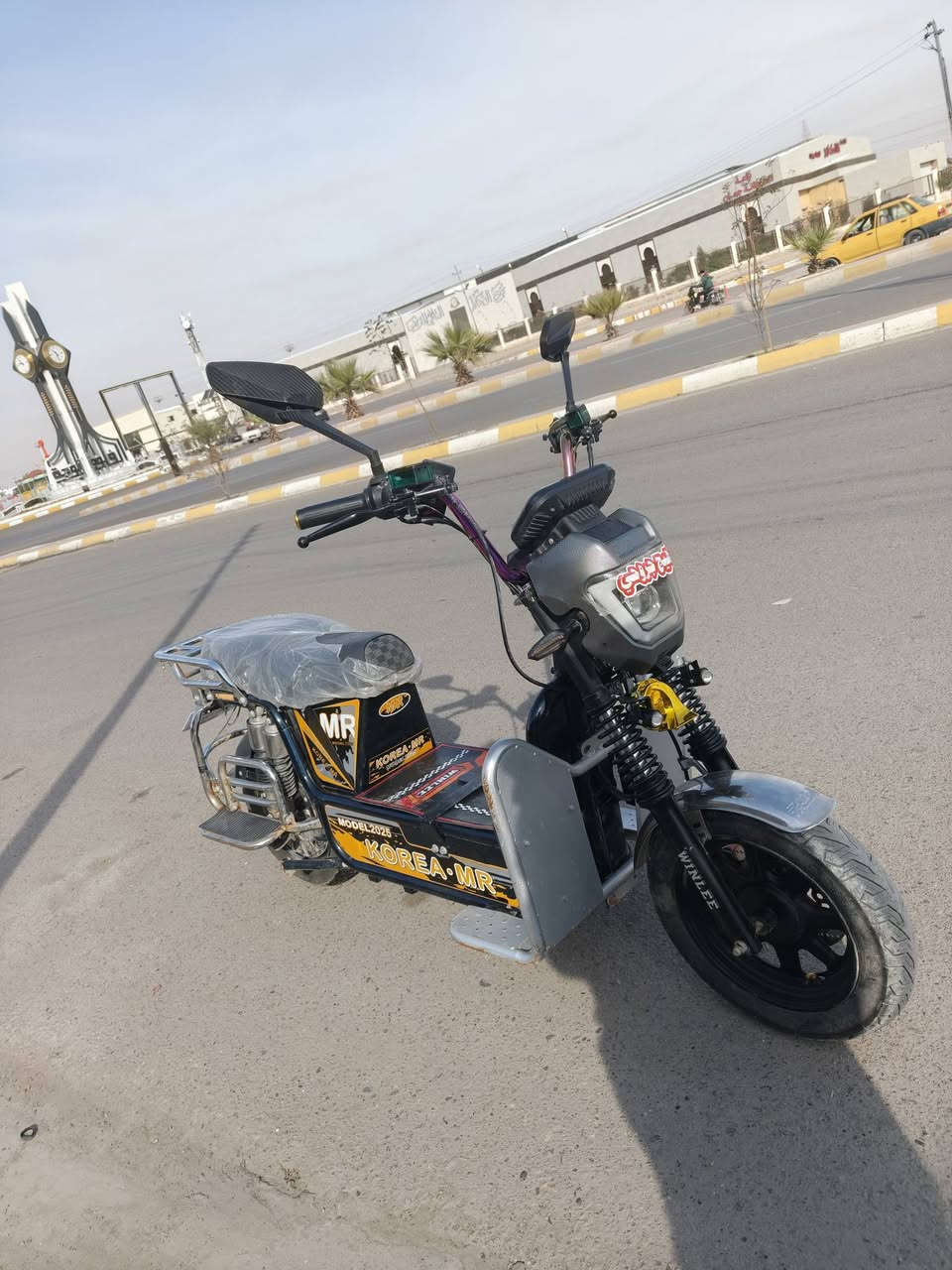 سلام عليكم ورحمة الله وبركاته عندي هاي دراجه شحن ل بيع هاذا رقمي  شقال وعليهن واتساب  ***********/***********
