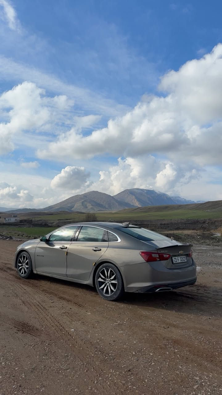 السلام عليكم
شوفرليت ماليبو 2018 LT2

فول مواصفات

ماكو اي جيك السيارة نظيفة

المكينة 1500 توربو
الكير: ATF المرغوب
9 سماعات bose
بانوراما 
تبريد قطعتين 
رادار تحديد مسار 
كروز سرعة
حساسات 
نقطة عمياء 
مقاعد جلد وتدفئة داخل مميز 
شحن لاسلكي
تشغيل عن بعد 
السيارة عليها ادامة جديده

السعر: 115 وبيها مجال للطيبين  

حادثها جاملغ عكس السايق الامامي والخلفي راجع بارد  
وهنا بالعراق الصندوك انضرب ومبدل بواحد جديد 
صور الحادث موجودة بالمنشور

للاستفسار: ***********
