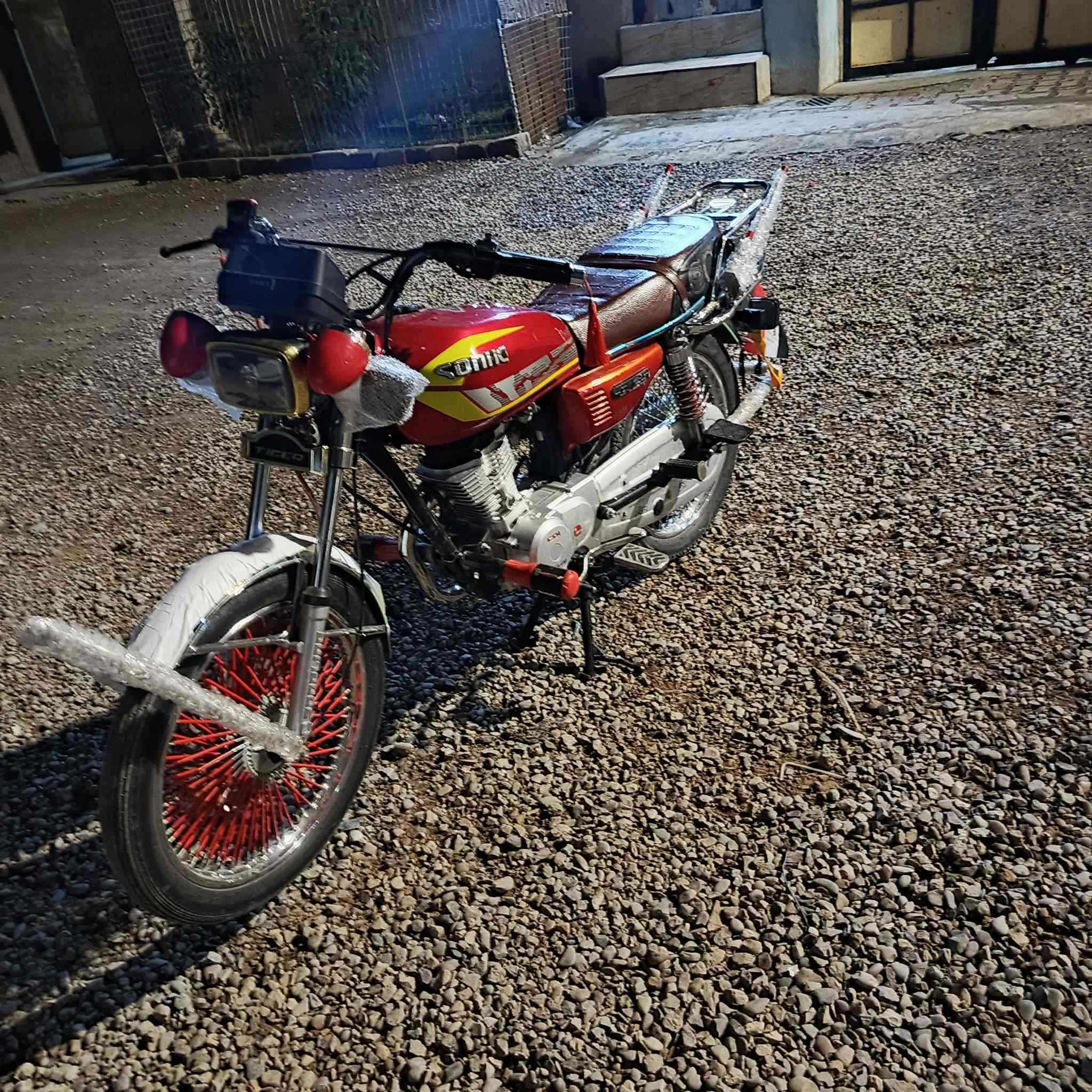 السلام عليكم دراجة تايكر 24فول نضافة الدراجة ممتعوبة أوراق موجودة مكان ديالى دلي عباس السعر 600وبيها مجال هـ/***********
