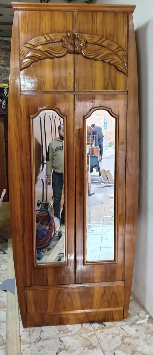 السلام عليكم ورحمة الله وبركاتة متابعيني الكرام
كما عودناكم لتوفير كل ماهو جديد وحصري توفرت لكم غرفه بااطلاله مميزه غرفه نوم صاج خمسة ملم 👍شرط نظافه 👌
كلها نفخ وتاج سوري نقش لل اتصال عل رقم *********** 
مكان شارع الفاروق قرب لفات كريم العمر موصل 👌
