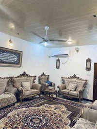 حي الحسين التاسعة • ٢٠٠م • ٦ غرف