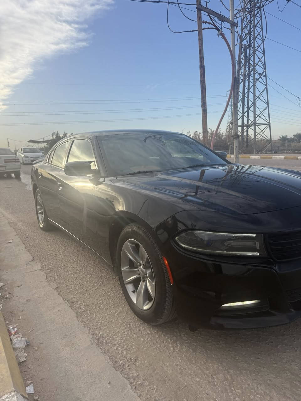 جارجر 2016 اصل رقم أربيل جديد مكفولة كفالة عامة فقط بارد بسيط مواصفات SXT جاهزة من كلشي كير محرك حدادية تبريد 
سنوية جديدة تحويل وكالة حاظر السعر 190 وبيها مجال 
مكاني النجف 
***********
