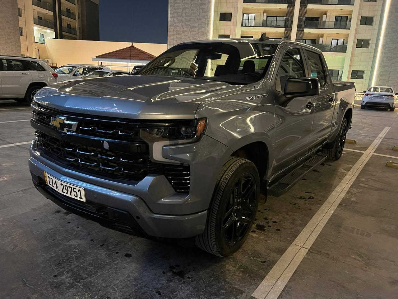 ابدأ رحلتك نحو القيادة المثالية مع سلفرادو 🚘، حيث الثقة والتفوق يلتقيان في كل تجربة قيادة. نحن نعلم أن السعر والجودة هما عوامل حاسمة في اختيار سيارتك المثالية، ولذلك نقدم لك أسعارًا تنافسية لا تُقاوِم..

الموقع📍: بغداد حي الجامعه
للاستفسار :***********

اللاستفسار عبر الواتساب ‬

النوع:سلفرادو
الموديل:2023
حجم المحرك:5.3
عداد المسافه:31الف ميلو
المواصفات:
بصمه تشغيل
بصمه دخول
كشن كهرباء
كشن جلد
شاشه
كامرا
حساسات360 
تحكم ستيرن جهتين 
مثبت سرعه
عداد دجتل
وباقي المواصفات المعروفه
