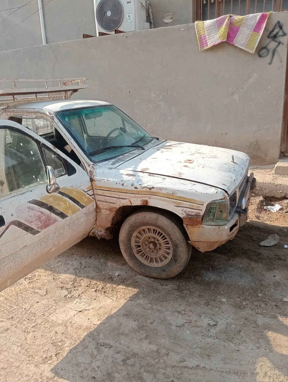 بيكم موديل 1993 رقم مميز
شاصي مكينه مكفول..كير اكسن كل شرط 
كشر تعبان مثل ما موضح بالصور هزه صارله 3اشهر 
سعر 28 وبيه مجال 
اتصال ***********
