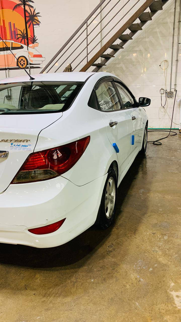 السلام عليكم 
اكسنت 2013 خليجي
محرك 1600
ماشية 118 السيارة جديدة بمعنى الكلمة 
رقم بغداد بأسمي 
كير ومكينة وتبريد وحدادية كله جديد 
بيها صبغ فقط بخشم لچاملغ الامامي اقل من شبر اثر شخط 
وماعندي سونار 
مكاني بغداد الدورة 
السعر 105 وبيها مجال


**إذا كنت صاحب هذا الإعلان وتريد حذفه لأي سبب، رجاءا أرسل رسالة إلى الدعم الفني**