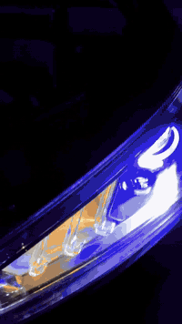 سلام عليكم عرض خاص زوج لايت اصلي مع عدسات بسعرررر(٢٦٠) الف دينار العنوان/ ديالى/ جديده الشط/ مجاور معارض جديده الشط *********** مصطفى السعدي
