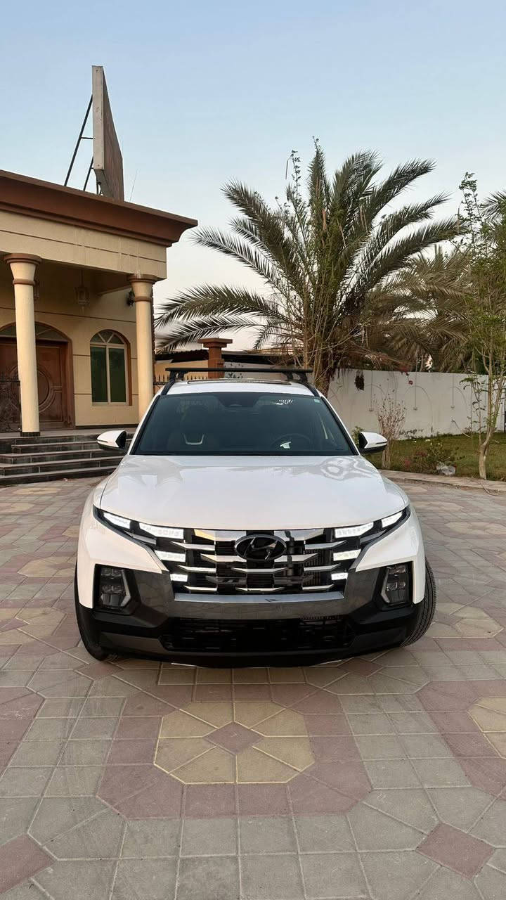 السلام عليكم
للبيع
هونداي سانتا كروز موديل ٢٤ Limited 
فول مواصفات 
فتحه
كشنات جلد 
تبريد خلفي ❄
كشنات جلد كهربائي 
تدفئ تبريد كشنات خلفي / امامي 
رادرات خلفي امامي جانبي 
مانع تصدام/ قياده ذاتيه / مثبت سرعه 
كمرات خلفي امامي جانبي ٣٦٠ 
٨ سماعات BOSE
محرك ٢.٥تيربو Turbo يولد ٢٨١hp
كير ٨ نمرات 
شاشه تاتي بحجم ١٠.٢٥ بوصه
وبعد خير من الله موصفات 
...... 
السياره ماشيه ٦ الاف mile قابله للزياده
السعر خاص او الاستفسار من خلال الرقم 
***********
