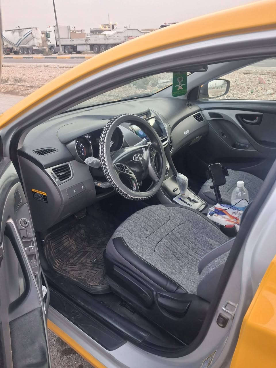 النترا 2011 امريكي سياره كله ليبل واحد صبغه جديده وكامله مابيه نقص
مصفره هيئه وغرامات 
سعره ٩٠ 
*********** 
بغداد جديده
