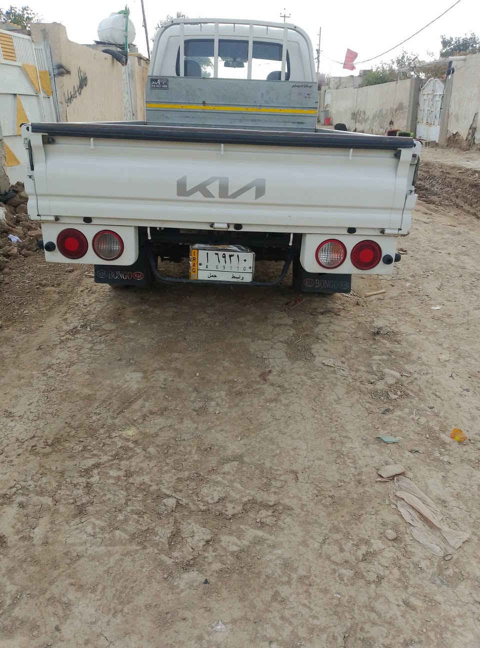 سلام عليكم كيه معروضة للبيع موديل 2018 رقم واسط تحويل مباشر سياره مكفوله كفاله عامه سياره جاهزه مال جناي تبريد شغال عنوان سياره واسط سعر سياره 115ليها مجال شي بسيط رقم صاحب سياره موجود يمك سلامه للجميع ***********
