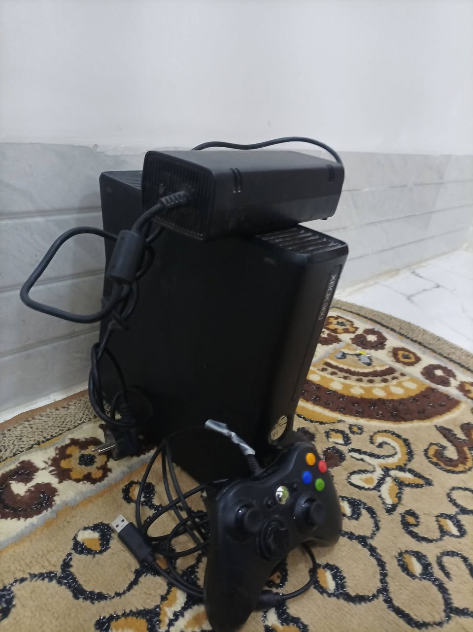 يا الله 

توفر Xbox 360 sliem 

ملحقات جهاز 
محولة الاصليه 
جوستك عدد1 واير 
فيش الاصليه + يشتغل hd طبيعي 
كامل كل ملحقاته 

حجم الهارد 460 گيگه موضح بلفيديو

الجهاز لا يحتوي على العاب تگدر تاخذه لاي ابو مكتب تنزله العاب اللعبه ب 1 الف 

مكاني ناصرية 
يوجد توصيل 

السعر     90 ألف


**إذا كنت صاحب هذا الإعلان وتريد حذفه لأي سبب، رجاءا أرسل رسالة إلى الدعم الفني**