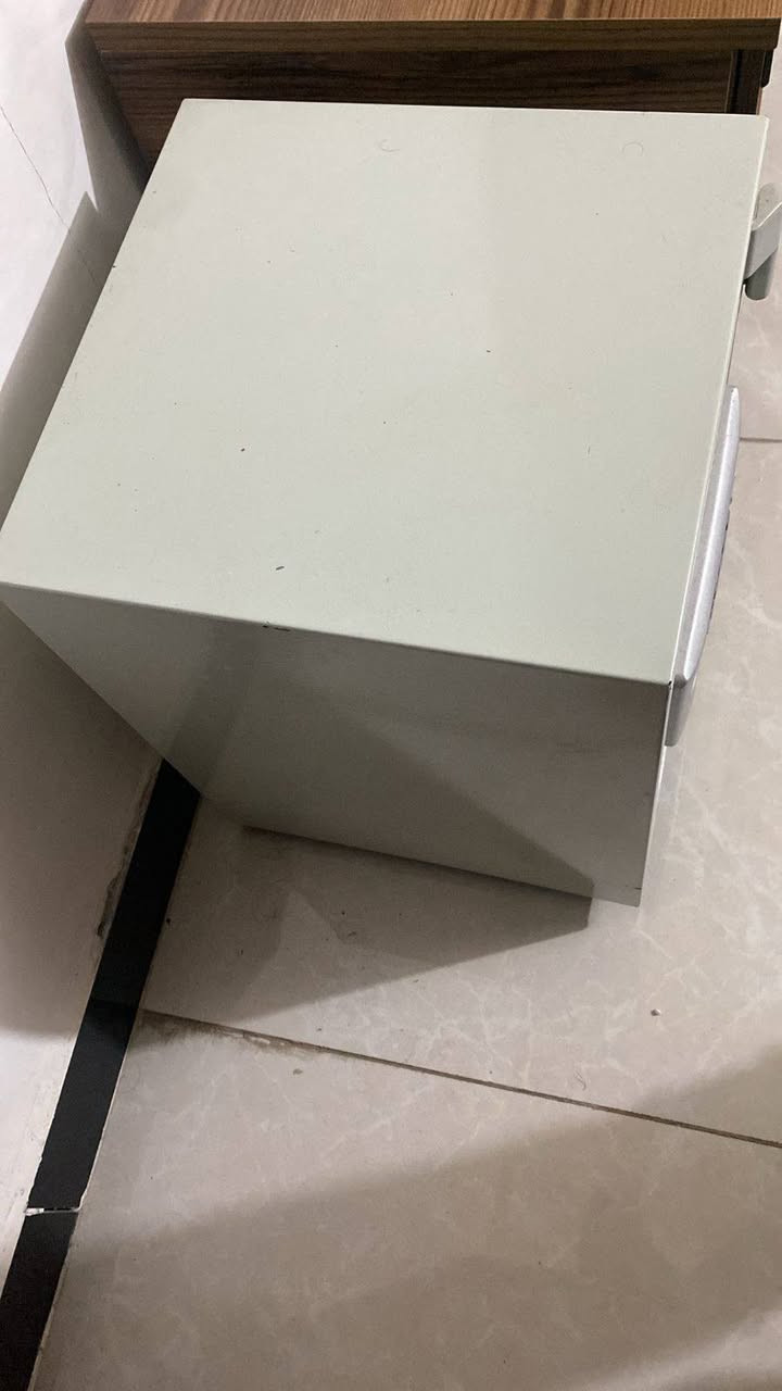 السلام عليكم عندي قاصة حجم كبير وزن خمسين كيلو للاستفسار على الخاص رجاءا مكاني بغداد الأعظمية


**إذا كنت صاحب هذا الإعلان وتريد حذفه لأي سبب، رجاءا أرسل رسالة إلى الدعم الفني**