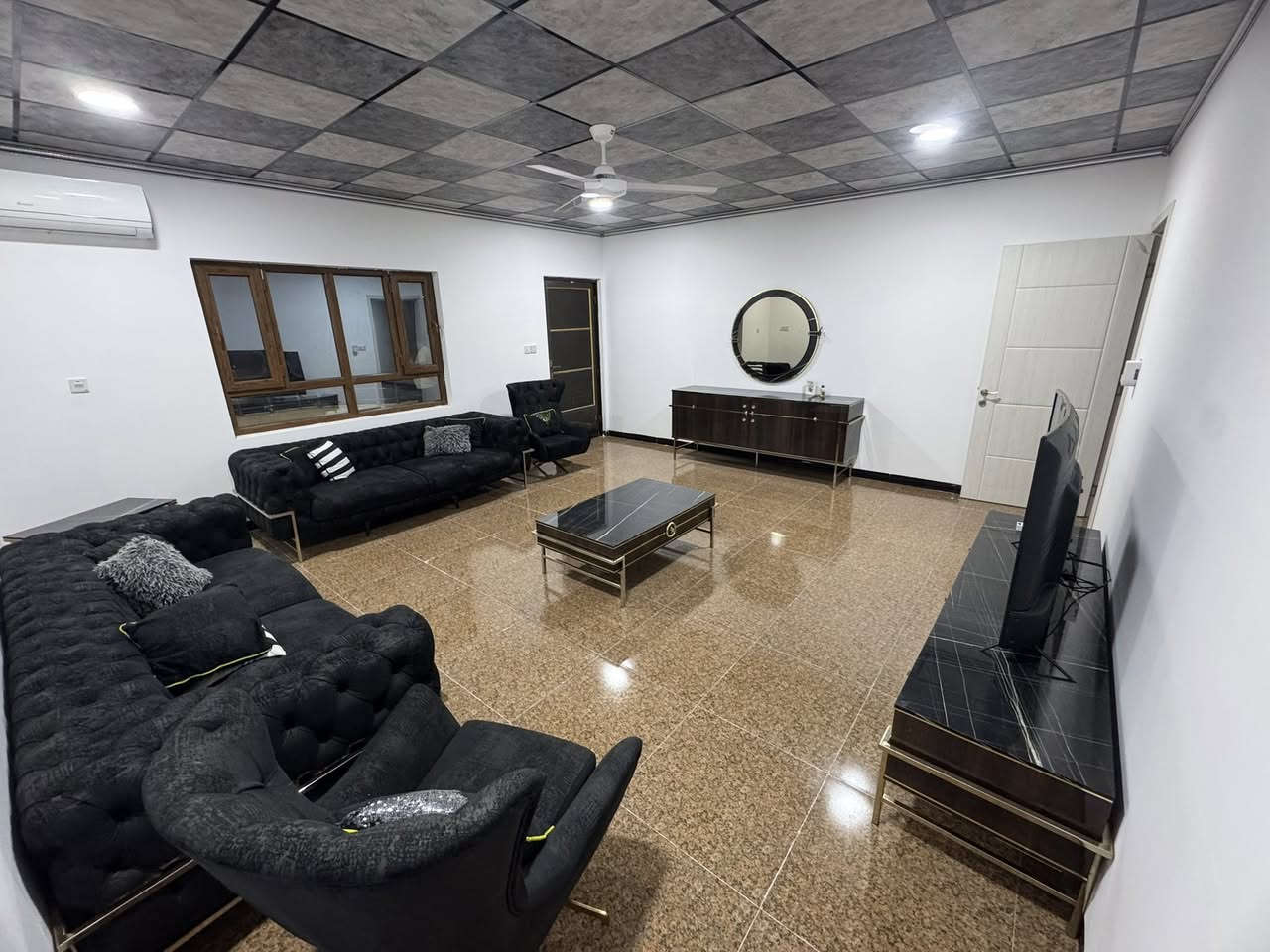 لدينا طابق الثاني للإيجار
يومي أسبوعي شهري 🏠🏡🏡
وايضاً للعرسان الجدد
البيت مؤثث بالكامل
للاتصال على الرقم :
وسيم ***********
#قرقوش
موقع البيت📍خلف قاعة القلعة ومطعم بيت اهلنا
