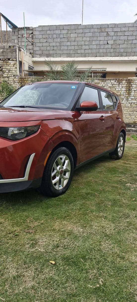 السلام عليكم
كيا سول 2023 سياره جاهزه خير من الله ليبل واحد عدا البنيد صبغ بدون داخل ماشيه 92 رقم بابل مكينه 2000 دوش مكان السياره طوريج السعر 160 وبيها مجال رقم *********** مامتواجد على الفيس
