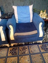 تخم 7مقاعد توصى للبيع المكان الشرطة الخامسة 07718913271السعر 250