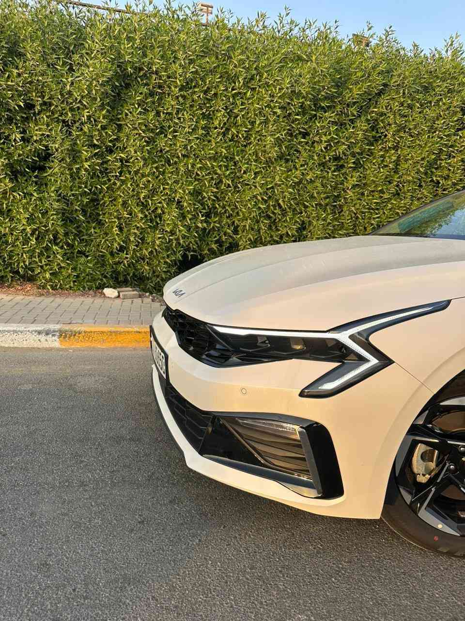 السلام عليكم
K5  2026
خليجية ضمان 
مكفوله السيارة من الصبغ والبارد والتبديل والتكحيل 
بغداد بسمي 
السيارة جديده ماشيه 5   الف فقط
مكان السيارة بغداد نفق الشرطة 
السعر / 243$
تلفون / ***********
