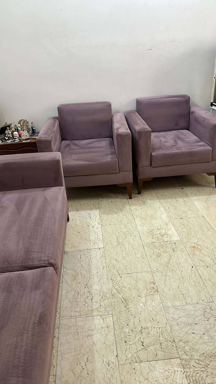 مرحبا تخم للبيع اثنين كبار واثنين صغار سعره 300وبردات وهديه


**إذا كنت صاحب هذا الإعلان وتريد حذفه لأي سبب، رجاءا أرسل رسالة إلى الدعم الفني**