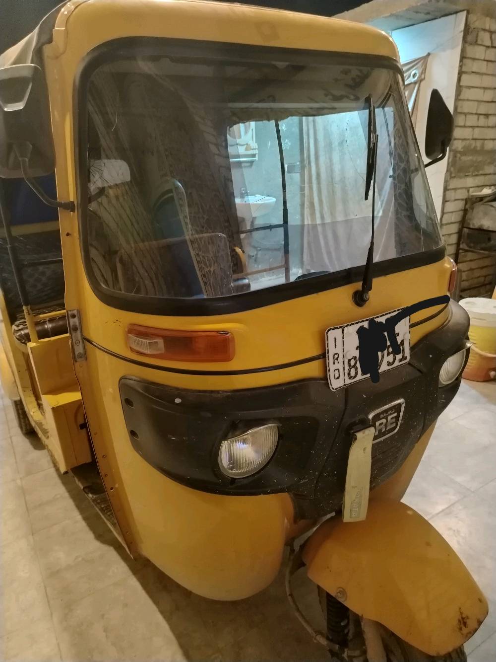 العنوان بغداد /تكتك صفرة موديل 2019 محرك مامفتوح وكير نظيف ومرقمه بيهة خسفة قويه شوي تواصل واتساب موجود بنفس الرقم وبيها مجال وسوالفها نظيفة 