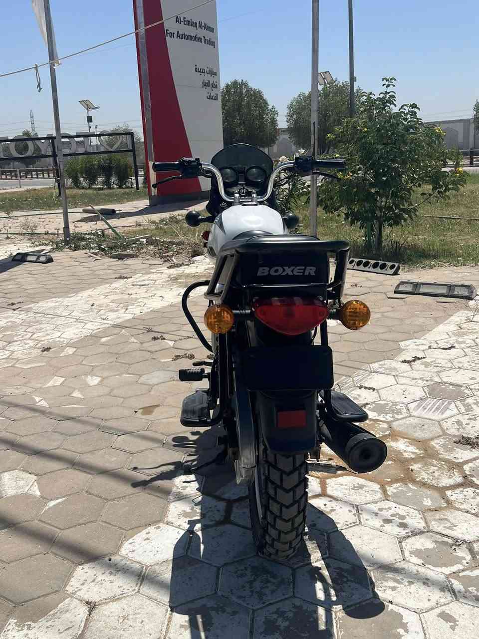سلام عليكم بوكسر كلاسيكي ٢٠١٩دراجه نضيفه ومامشتغل بيها دلفري أوراق كامله بسمي تحويل كبل من الوكيل دراجه ماعايزه برغي ومكفوله مكان النجف الشراي يتصل ***********
