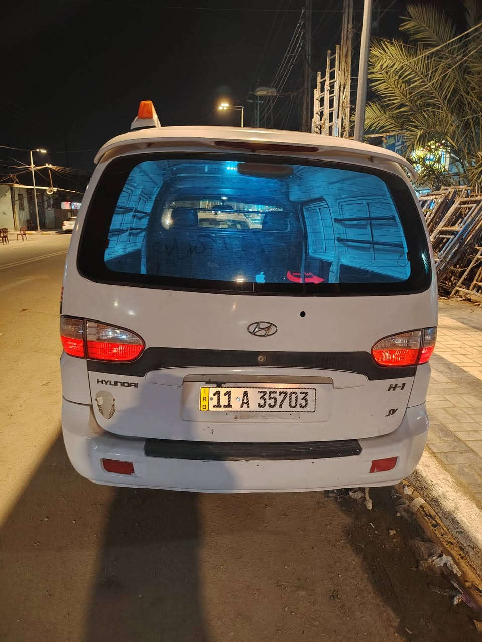 ستاركس فإن محرك بانزين موديل 2007 سياره جاهزه واي نقص مابيه السعر 63 مكان بغداد***********
