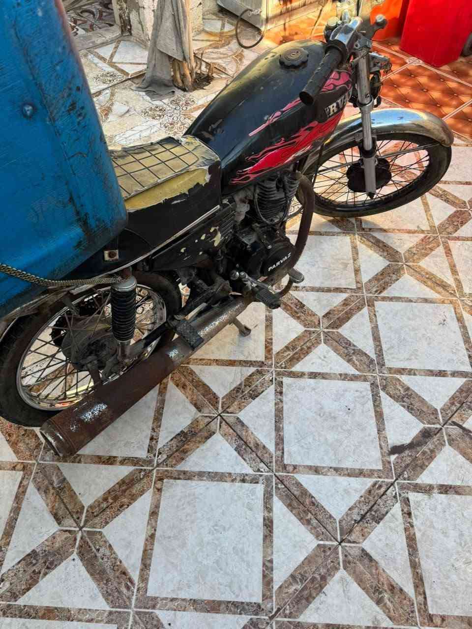 دراجه إيراني محرك برفاز دراجه مال خبزه الي يريد يعيش بيها دراجه ماشاءالله بس اخر نمره مكينه طلع صوت بسيط دراجه اصولي أوراق وين ماتروح روح مكاني بصره حيانيه السعر 450 مو شراي لاتخابر ولا تراسل شراي بعيوني بيها مجال بسيط ***********
