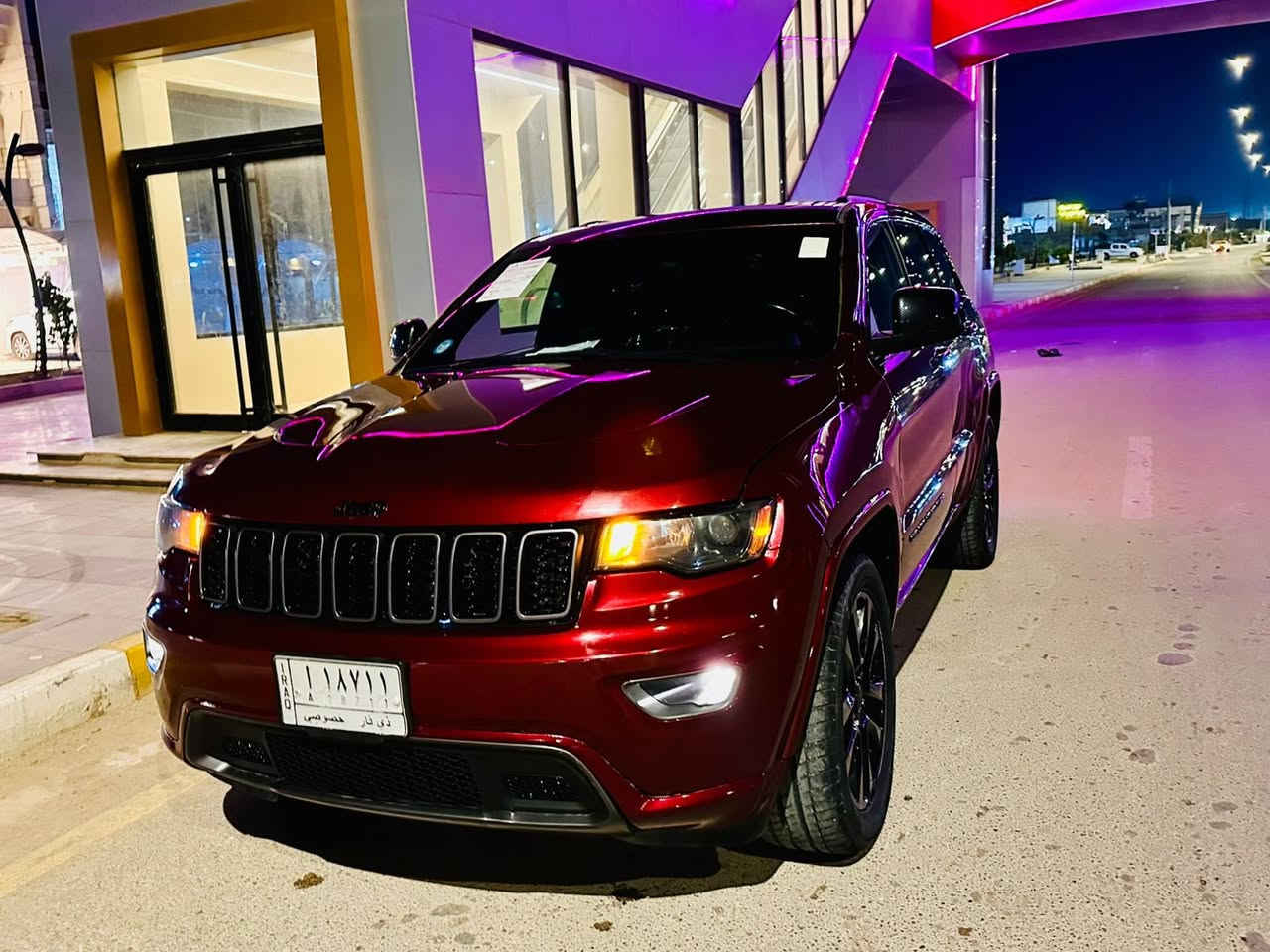 🚘 للبيع – Jeep Grand Cherokee Laredo 2020
📍 رقم ذي قار
🎨 اللون: كرزي مميز وفخم

🔹 صبغ 3 قطع فقط
🔹 وارد نظيف
🔹 بحالة ممتازة وجاهزة لأي فحص

المواصفات والتجهيزات:
▪️ سقف بانوراما
▪️ مقاعد جلد كهرباء (تدفئة + تبريد)
▪️ نظام رادار أمامي + رادارات جانبية
▪️ مرايا جانبية كهرباء قلاب
▪️ تحكم منفصل بدرجتين (مكيف مزدوج)
▪️ باب خلفي كهربائي
▪️ إنارة LED أمامي وخلفي
▪️ شاشة كبيرة متعددة الوسائط
▪️ كاميرا 360 درجة
▪️ تخم تايرات جديد بالكامل
▪️ مواصفات إضافية عديدة

💰 السعر: 23,500 دولار – قابل للتفاوض للجادين
📞 ***********

سيارة تجمع بين الفخامة، القوة، والمواصفات الكاملة — المعاينة خير برهان
