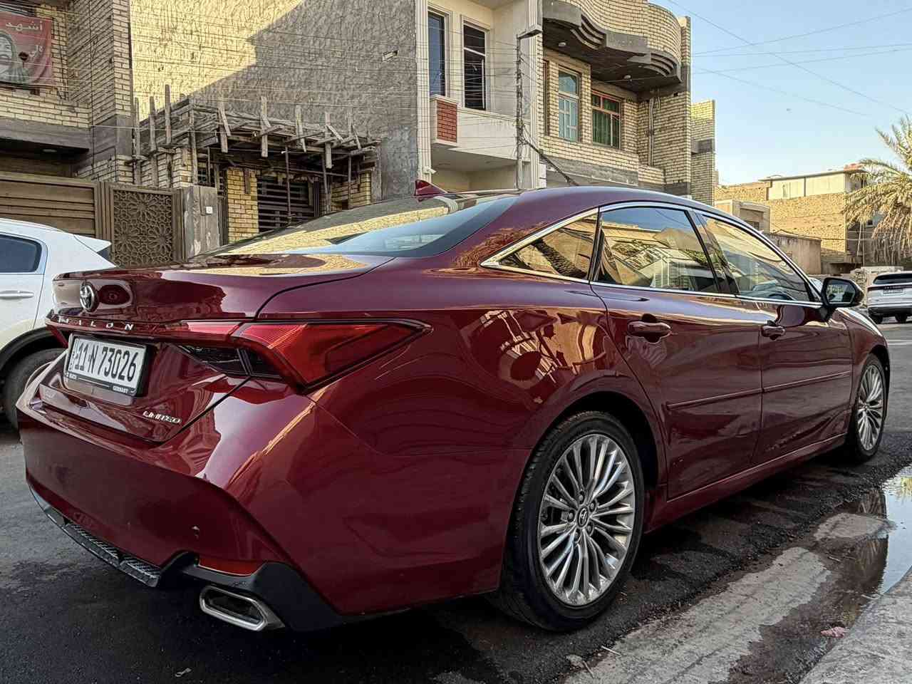 السلام عليكم 
تويوتا افلون 2019 لمتدد 
Toyota Avalon 2019 Lemetid 

اعلى فئة فول مواصفات وارد امريكي والسيارة رقم بغداد

ماشية 100 الف كيلو 
محرك V6 سلندر 
فتحة سقف
كراسي خزن ميموري
مقاعد الأمامية تدفئة وتبريد
مقاعد خلفية تدفئة
ستيرن تدفئة
شاشة تدعم الApple car play
نظام صوتي سماعات JPL
رادار امامي وخلفي وجانبي
تحذير مغادرة المسار
كامرات 360
المصابيح Led
عرض السرعة والمعلومات عله الزجاج-
 الأمامي (Head-Up Display)
حساسات امامية وخلفية
شاحن لاسلكي
كشنات كهرباء 

وبعد بيها هواي مواصفات

السياره وارد امريكي داخله كلين بس بيه صار حادث بل عراق صبغ بنيد جامغ والباب بيه شويه بارد بدون ابرباك.

وصور الحادث موجوده 

مكان السيارة بغداد شارع فلسطين  

السعر $19500

رقم التواصل.  ***********
إذا ما اجاوب اكتبلي واتساب اني ارجع اتصل.

