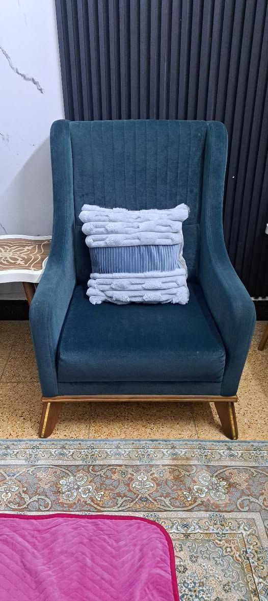 تخم ٥قطع تركي مستخدم جديد الاتصال على الرقم ***********
