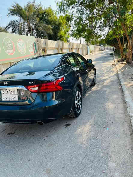 مكسيما للبيع موديل 17 ضرر جاملغ وحافه البنيد وصبغ بابين موجود يمك صور سونار وحادث
السعر 105 وبيه مجال 
للاستفسار ***********
