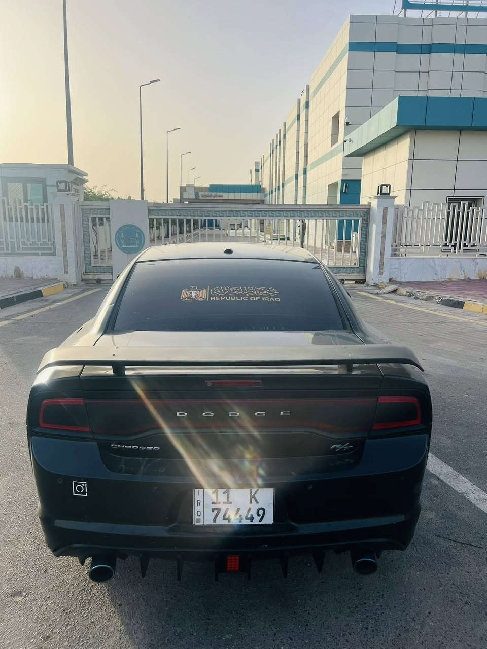 السلام عليكم
جارجر 14 هيمي فول 1على 1 
السعر 160مع المجال 
بيع او مراوس بكوري 
رادار امامي وجاني وخلفي  بصمه وفتحه 
فول السياره 
رقم بغداد مميز الجديد باسمي 
وارد امريكي 
حادثها بنيد فقط واطراف الجاملغات 
والجاملغ الخلفي مرشوش كلير 
السياره جاهزه من كلشي 
كير حداد تبريد ويل جديد كهربائيات لايتات جدد 
ملاحظه بيها بداية مكيه 
السياره تمشي كلشي ما بيها 
بس ابيع مكيه كايمه ينزل من سعرها فلوس المكينه 
مكاني بصره ***********
