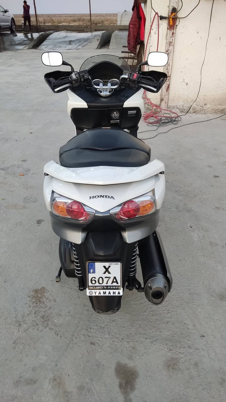 فورزا 010 للبيع
ماشيه  18الف 
نضافه مثل ماشوف بصور 
المكان ناصريه ناحيه الحمار
دراجه خير من الله ولشراي يراسلني خاص 
او يتصل ***********
