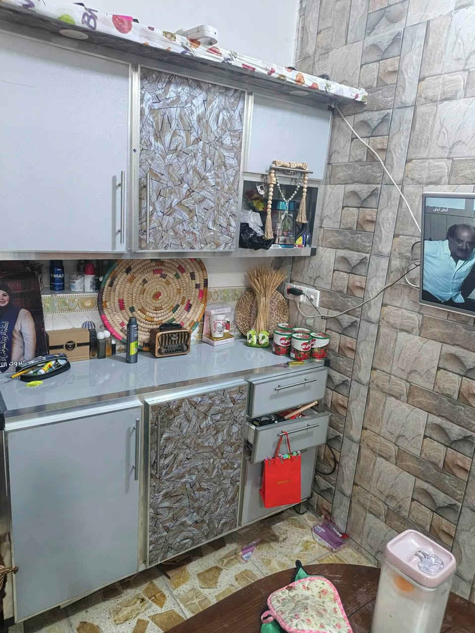 السلام عليكم اغراض للبيع المكان بغداد الغديرالسرير طابقين والتخم  عشر مقاعدباقي الاغراض نظيفه والاسعار مناسبه


**إذا كنت صاحب هذا الإعلان وتريد حذفه لأي سبب، رجاءا أرسل رسالة إلى الدعم الفني**