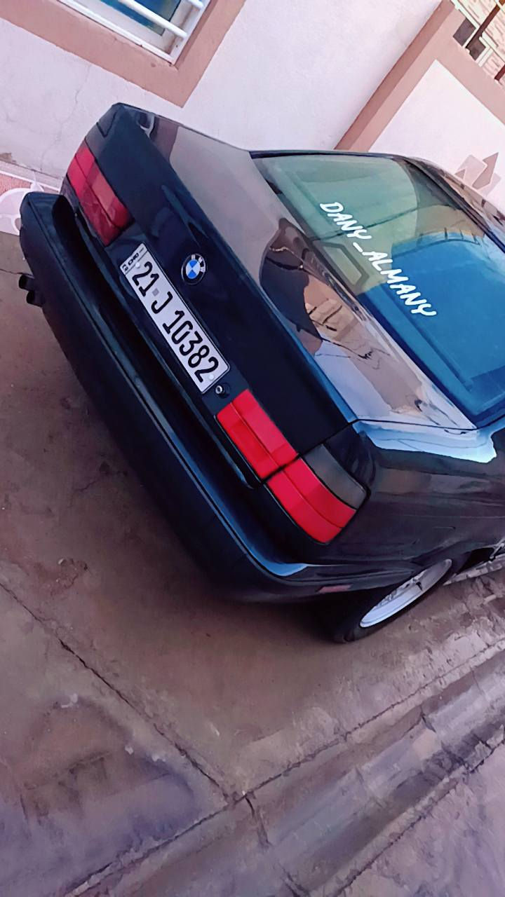 سلام عليكم
بي أم 525 كير عادي فول
سلايد تبريد تدفئة شغال
أربع تايرات بلجيس 
صدر أمامي خلفي شرط دبلات جدد شادله 
رقم سليمانية سنوية بأسمي 30 هزه براد جديد
تريد تحويل تريد وكالة 
كهربائيات من دعامية للدعامية بشرط 
دفتر بانزين بيها 
كير محرك شرط 
سعر 58 وبي مجال 
مكان سيارة كركوك للئستفسار ***********
