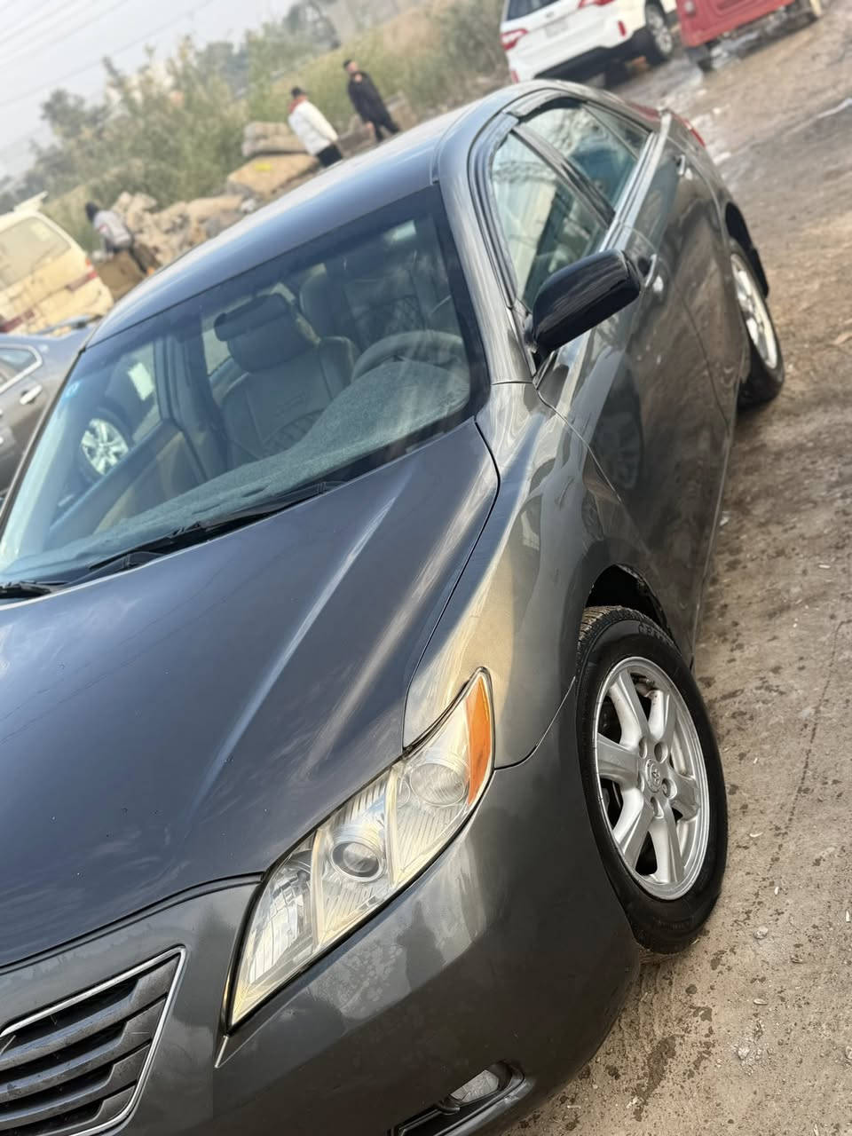 السلام عليكم 
للبيع كامري موديل 2007LE
رقم بغداد الدولي وهزة جديده تحويل مباشر
كير ومكينه مكفولات 
تخم تاير 
تحكم ستيرن شاشه وكامره 
حادثها جامرلغ امامي بدون قطره دواخل ايرباك سليم
السياره كلها ليبل واحد بيها قطع صبغ ابيع حزام 
السعر 82$ بيها مجال حك الجيه 
مكاني ديالى الخالص 
***********
