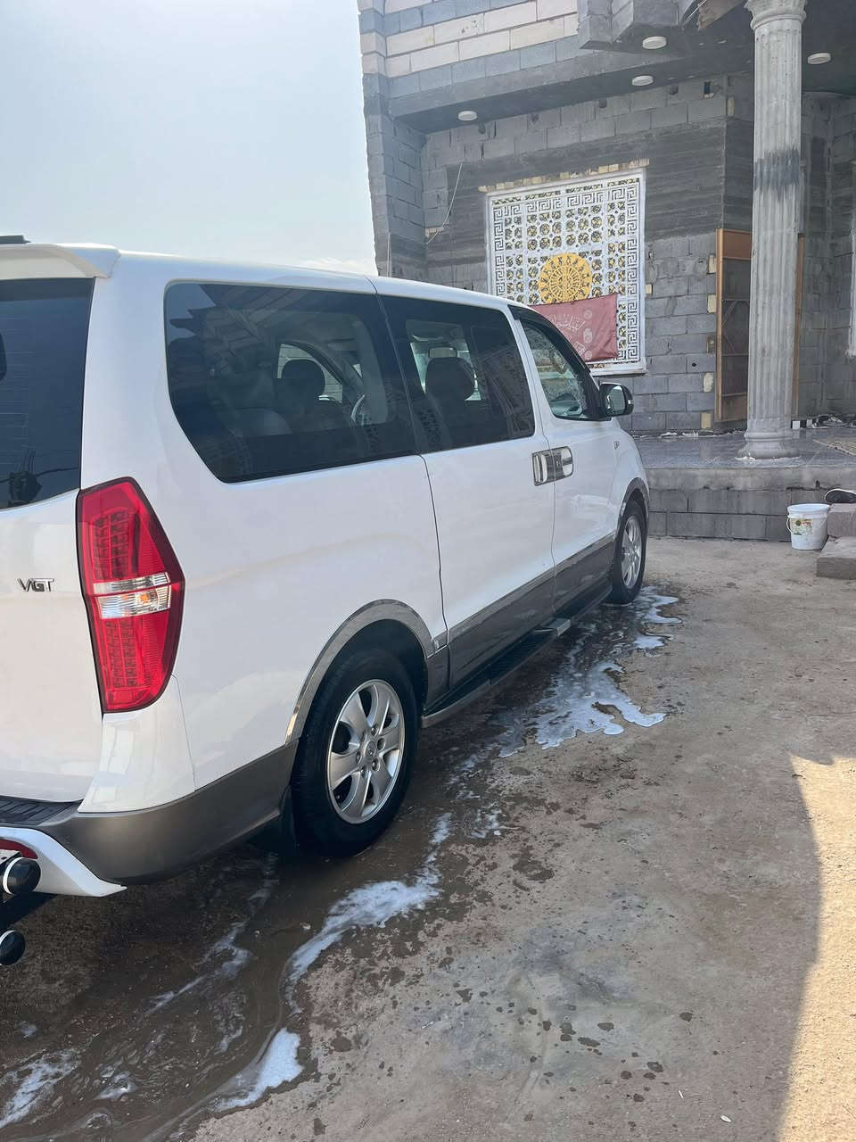 السلام عليكم ستاركس للبيع موديل 17كفاله  عامه شويه صبغ بل جنطه الرقم بصره مكينه دبلو بباديه بسمي مكانها بصره هارثه السعر 255وبيها مجال ***********
