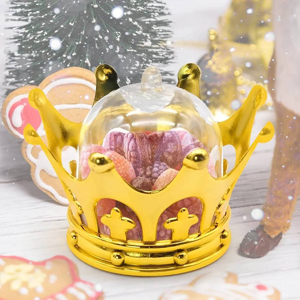 هذا المنتج هو عبارة عن صندوق أو علبة هدايا صغيرة على شكل تاج ذهبي مع قبة بلاستيكية شفافة، تُستخدم عادةً لتوزيعات الحفلات أو كديكور منزلي.
الاستخدام: علبة هدايا قابلة للتعبئة للشوكولاتة، الحلويات، أو تذكارات صغيرة.

المناسبات: مناسبة لحفلات استقبال المولود، أعياد الميلاد، والزفاف.

التصميم: قاعدة بلاستيكية ذهبية اللون مع غطاء بلاستيكي شفاف.


**إذا كنت صاحب هذا الإعلان وتريد حذفه لأي سبب، رجاءا أرسل رسالة إلى الدعم الفني**