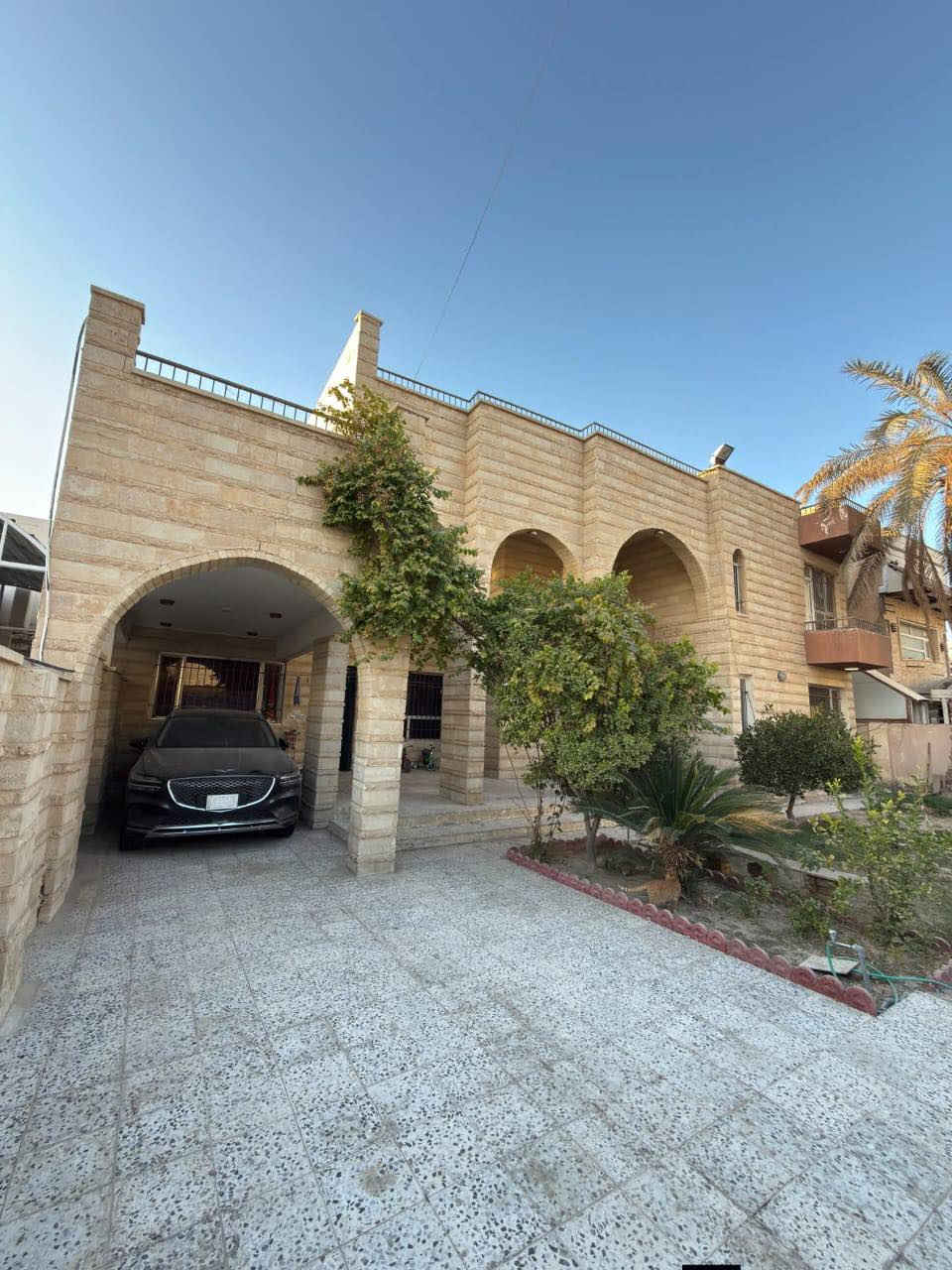 🏡 بيت للبيع 
📍الموقع: أم الخيل الثانية / شارع سيد يوسف
📐 المساحة: 525 م
🏠 طابقين
🔹 الطابق الأول:
استقبال 
صالة
مطبخ
2 غرفة نوم
صيحات
🔹 الطابق الثاني:
5 غرف (سويت – كل غرفة بحمام خاص)
🌳 حديقة أمامية وحديقة خلفية
موقع مميز وهادئ وقريب من الخدمات
⤵️لتفاصيل اكثر التواصل على
 الصفحة او الاتصال على : 
***********
***********
أو زيارتنا في موقعنا 
📍  الديوانية ام الخيل السايدين  قرب مجمع الحسناوي
