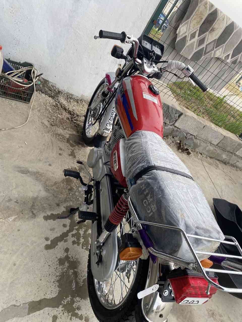 سلام عليكم  دراجه نامه للبيع موديل 25 دراجه خير من الله شلعه فول دراجه جديده بعدهه زيرو أوراق كامله كهربائيات كامله دراجه مكفوله كفاله عامه السعر 700 وبيهه مجال مكاني ديالى كنعان الستفسار ***********
