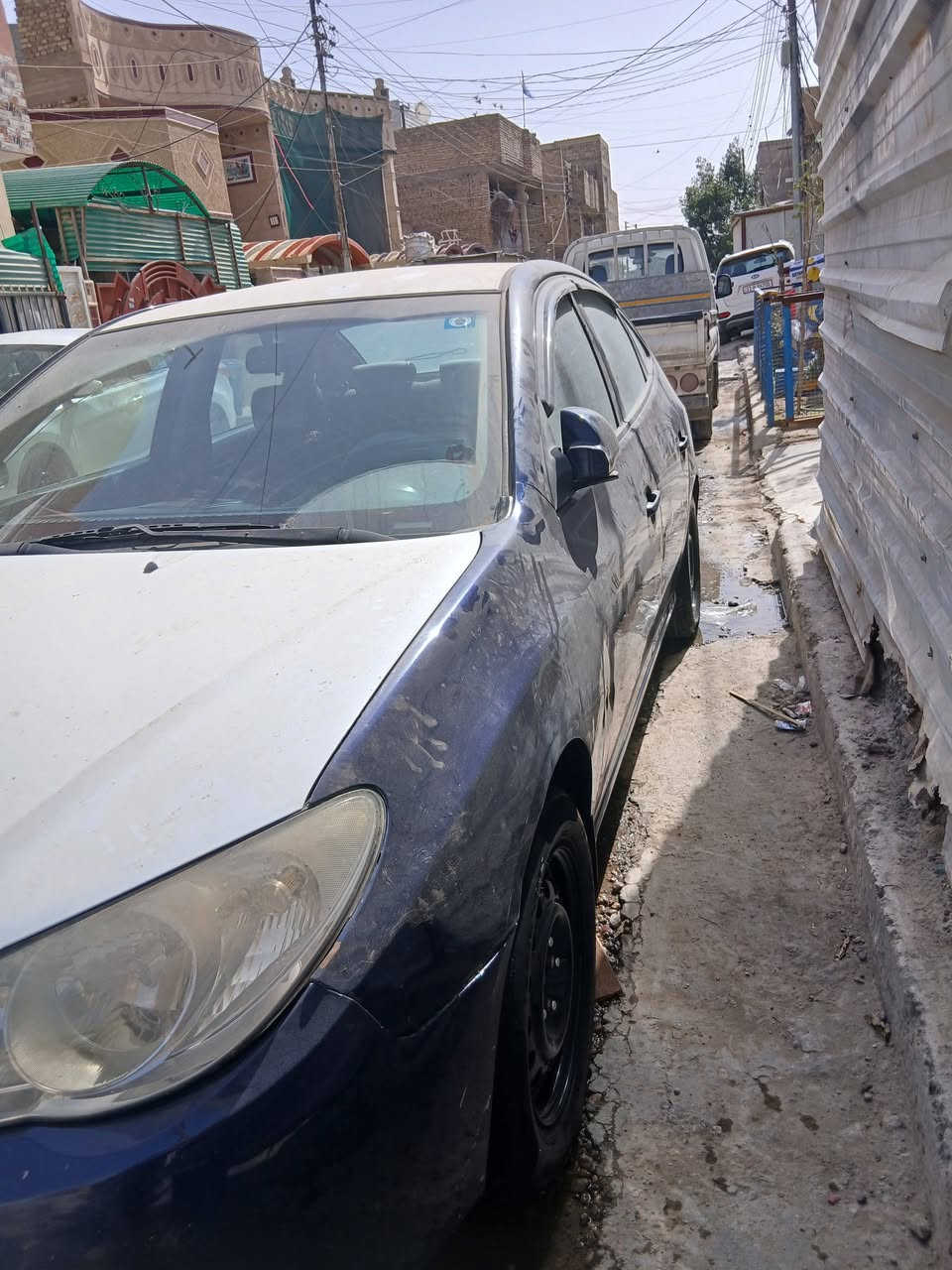 سلام عليكم سياره موديل ٨ السياره بسمي هية بيهة قطع صبغ اني ابيع احزام الرقم ديالى بكانهة  بغداد السياره جديده كير ومحرك صدر جديد كبل للشارع السعر ٨٥ وبيهة مجال الرقم ***********
