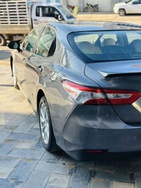 كامري LE • ٢٠١٩ • ١١٠ الف كم