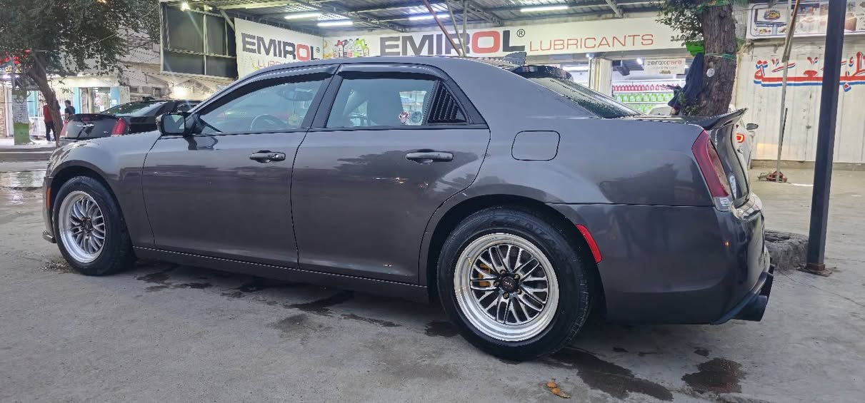 بيع — اوباما 2023
المواصفات:
- محرك 3600 حصان  
- أضوية زينون  
- اللون فيل  
- السيارة كلين  
- مكانين B.R بسيطات جدًا  
- تشغيل عن بعد  
- هاند بريك كهربائي  
- التزويد: شفقات  
- عليها هدرز RT  
- دبات كزوز كروس مع تحكم ريموت  
- صوت مرعب  
- عليها حلوك RT ماركة عالمية  
- جام عازل حراري  
- المحرك كفالة عامه 
- تخم تايرات جدد بعده بالجيس 💐  
- تخم ويل جديد تو سايز 18 الشكل الجديد — وايلد 😍  
- شاشة  
- كاميرا خلفية  
- صافرات فدرالي  
- عليها برمجة

المسافة المقطوعة: 36 ألف فقط
***********
***********
