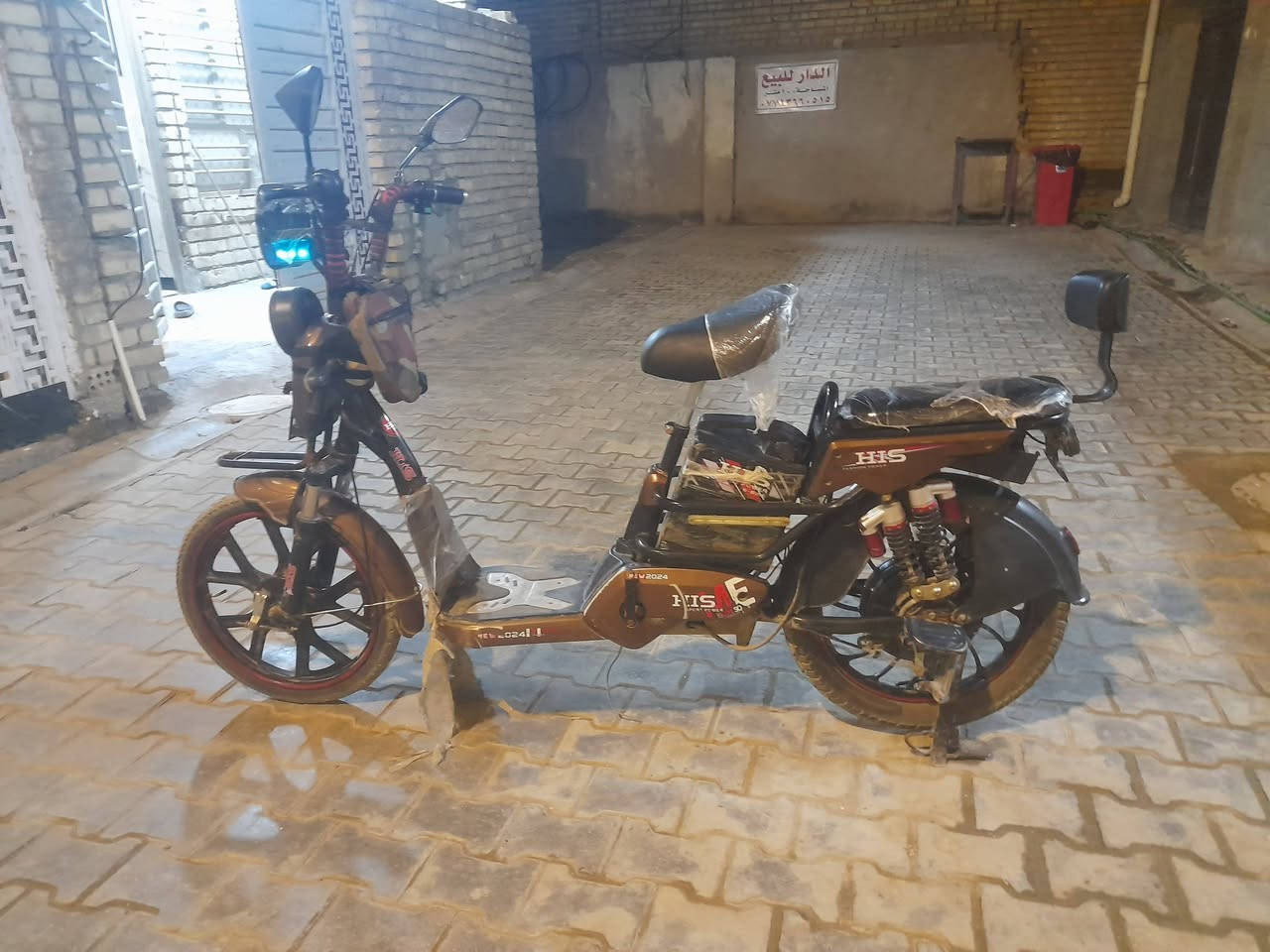 درجة للبيع مديل ٢٠٢٤ للبيع استخدام قليل بطاريات ملف عقل جديد تفحصها قبل ما تأخذها السعر ٣٥٠ المكان الدوره لتواصل ***********
