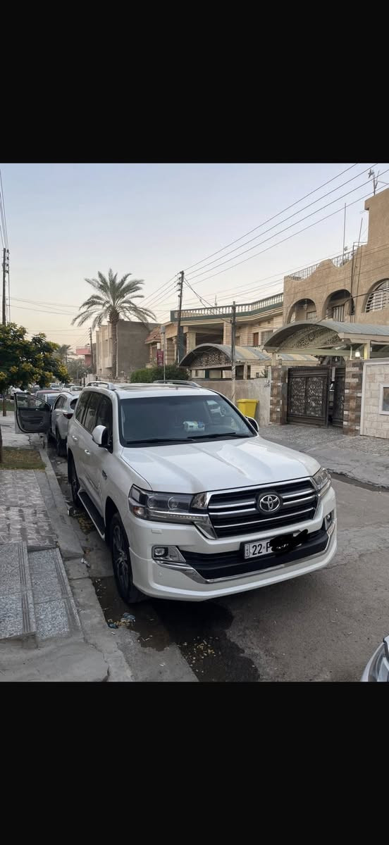 للبيع لاندكروز كراند تورنك ٢٠٢٠ باب اول بحرينيه فول الفول محرك 6 سلندر السياره جديده وكفاله عامه من الصبغ وبحالة الوكاله ترايها صفر بالنسبه للمواصفات فول للاخير 
دشبول لكزز دبل ماوس كشت كهرباء 3 شاشات داخل قرميدي بقلاوه صندوك كهرباء ماشيه 51 الف مكان السياره بغداد الكرخ
*********** متواجد جميع البرامج
*********** محمد
