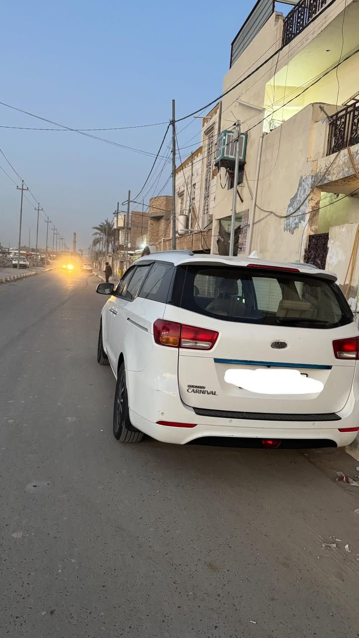 السلام عليكم
كيا كراند كرنفال. خليجي ٢٠١٧
رقم شمالي. 
اربيل باسمي  

العنوان الديوانية 

ضررها 
مبدل بابين نفس اللون بدون صبغ 
بدون حادث 

سعر ١٨٠


**إذا كنت صاحب هذا الإعلان وتريد حذفه لأي سبب، رجاءا أرسل رسالة إلى الدعم الفني**