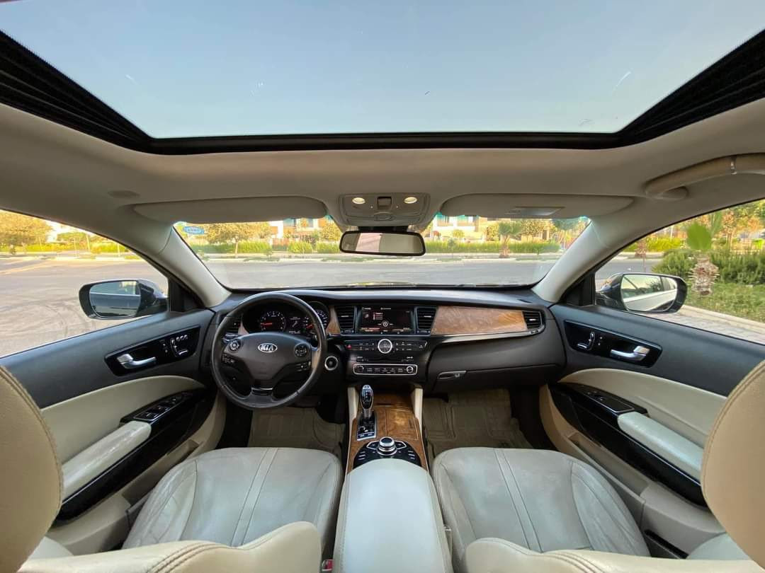 السلام عليكم
كوريس 2013 خليجي كفاله عامه 
ماعدا هلال بارد بالجاملق الخلفي باقي كفاله 
فئه ثانيه المرغوب 
تريد تحويل او وكاله 
فول مواصفات ومواصفات الكوريس معروفه السياره الف ماتصرف عليه جديده وحلوه 
مكاني النجف ***********
السعر 170 وبيها مجال للشراي
