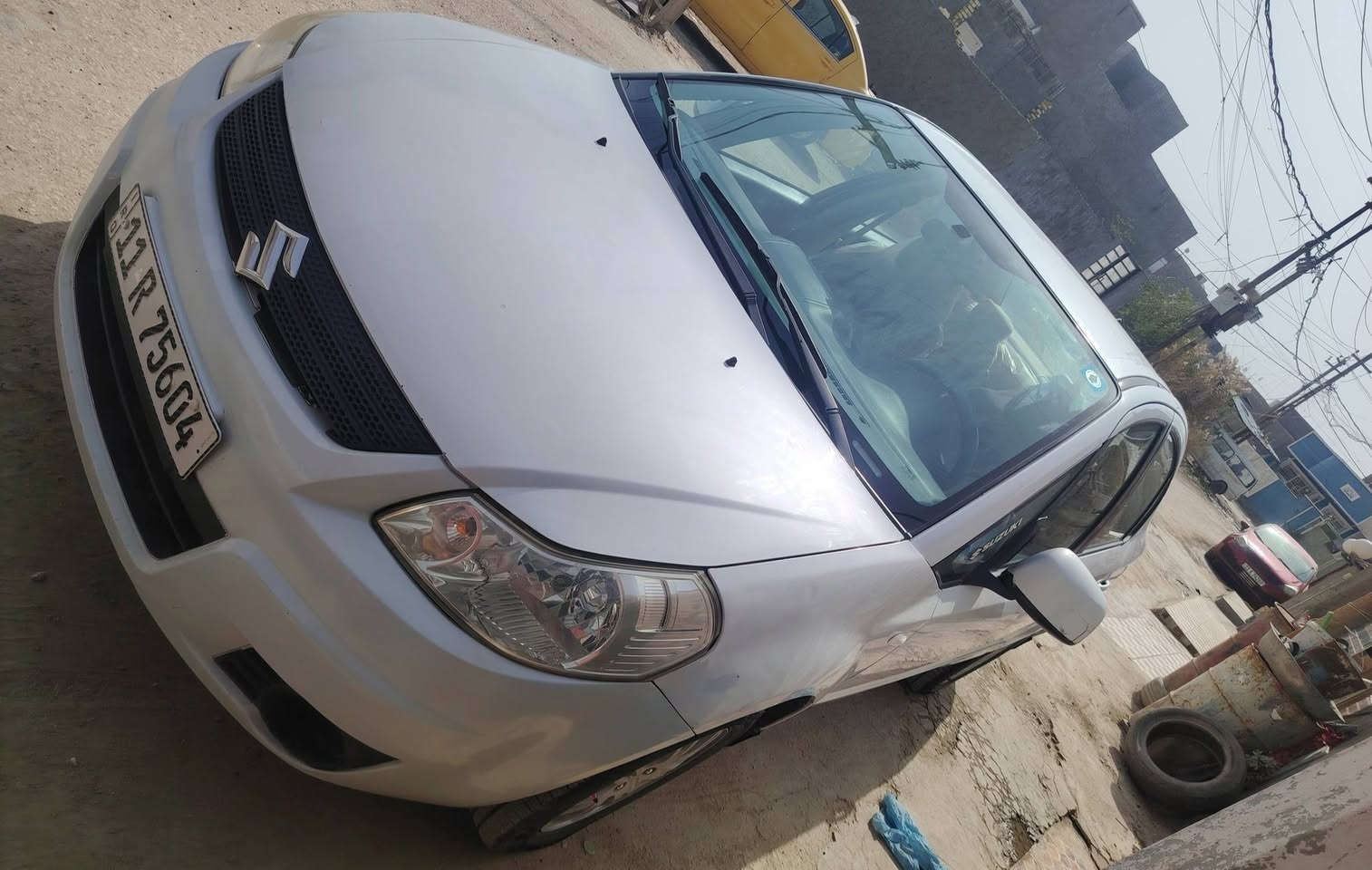 سلام عليكم للبيع سوزوكي موديل 2013 رقم بغداد انكليزي بأسمي تحويل ثاني يوم السيارة كير و ماكينه جبيره حدادية خير من الله كهربائيات كله شغالة تدفئة تبريد ويا السويج بيها قطعة صبغ جاملغ  والثاني  بل خشم مال الجاملغ مثل  ما موضح بالصورر سياره جديده وجاهزه
السعر 78 $ وبيها مجال مكان بابل 
للإستفسار على الرقم خاص مغلق 
***********
