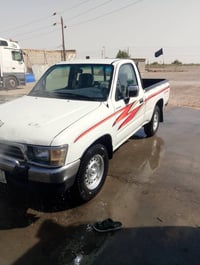 سياره موديل 99 مقفوله من كل شيء 07872051555